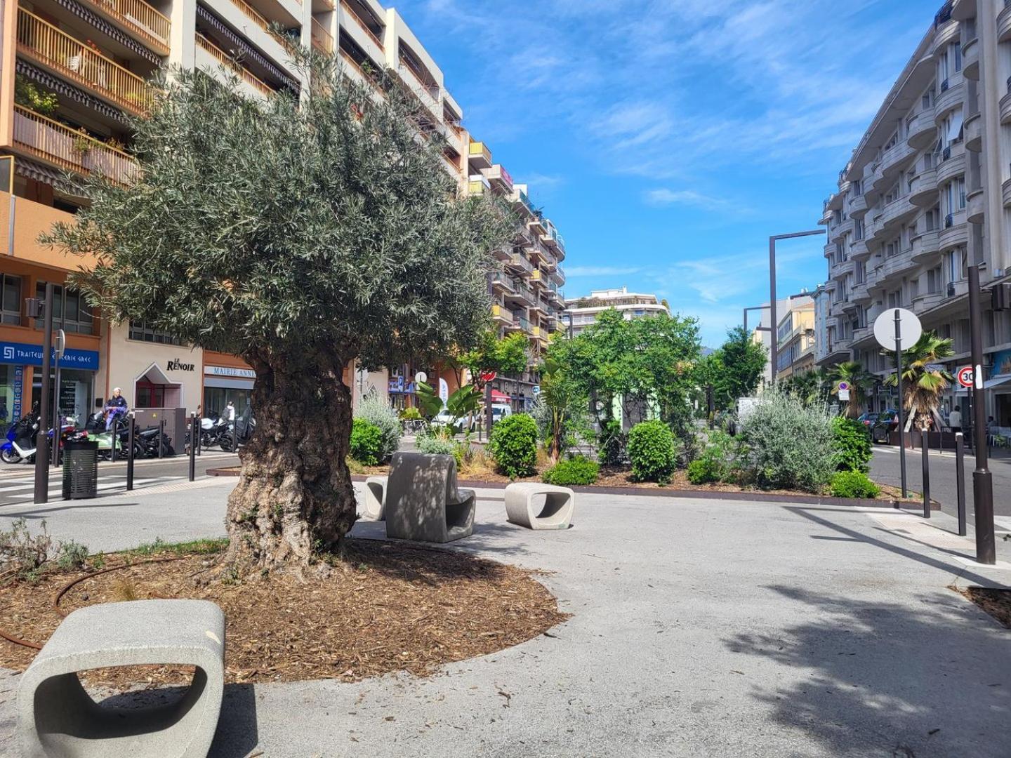 Apartment Valery Close To Prom Des Ideal For 2 Ac Nice