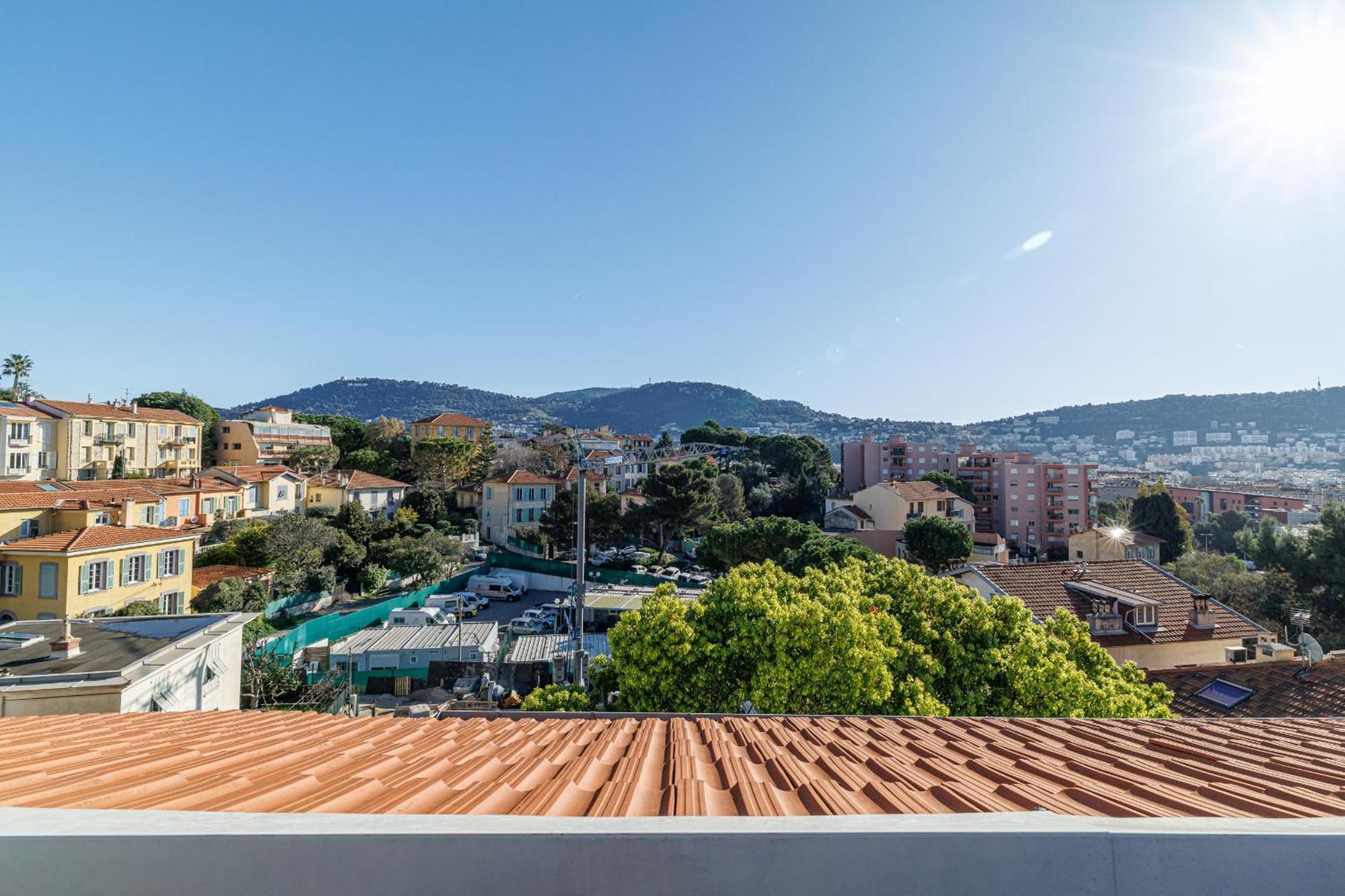 Open View Terrace - Wide 2 Bdr Quiet Area Nice