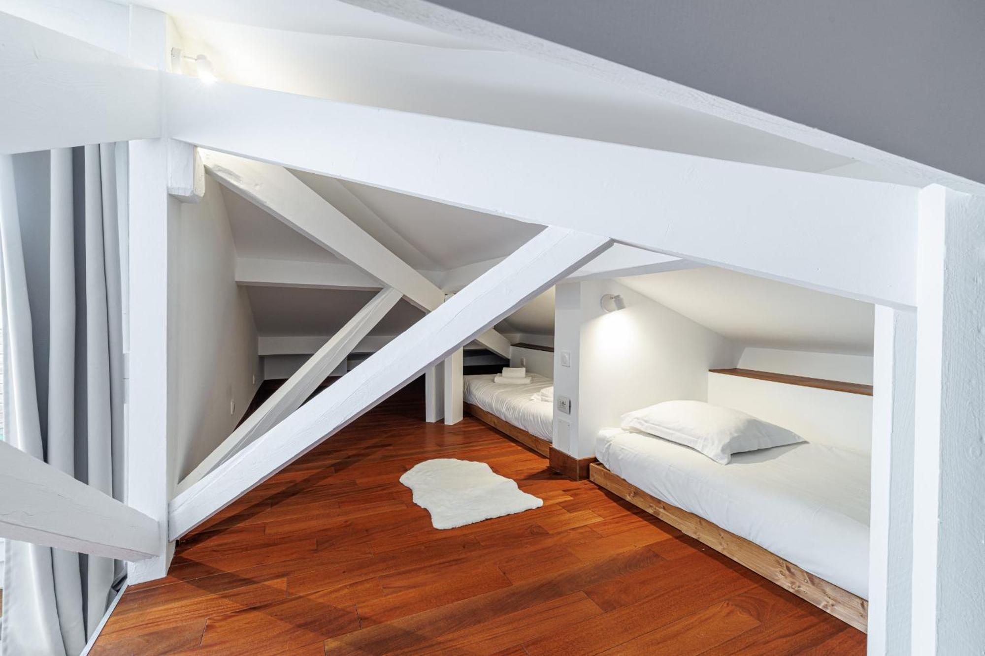 Apartment Open View Terrace - Wide 2 Bdr Quiet Area