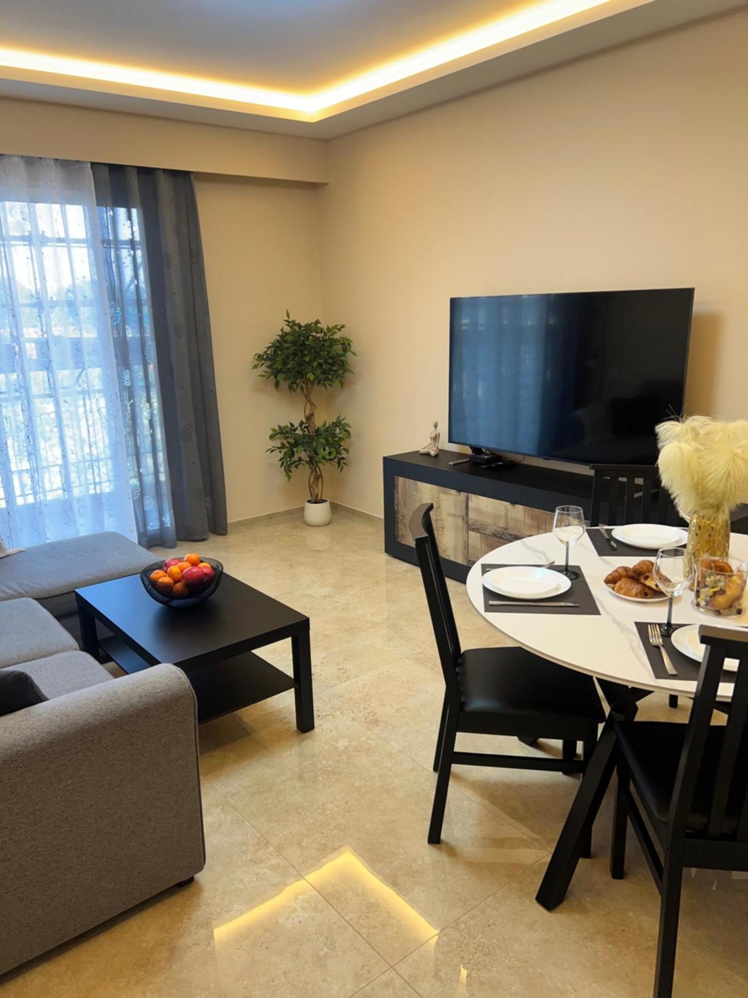 Apartment Moderne 3 Pieces Climatise Avec Balcon, A 2 Min Nice