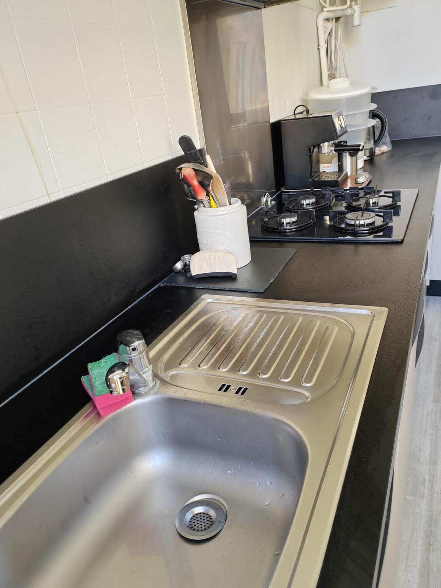 Très Grande Climatisée Plein Centre Avec Balcon 3*