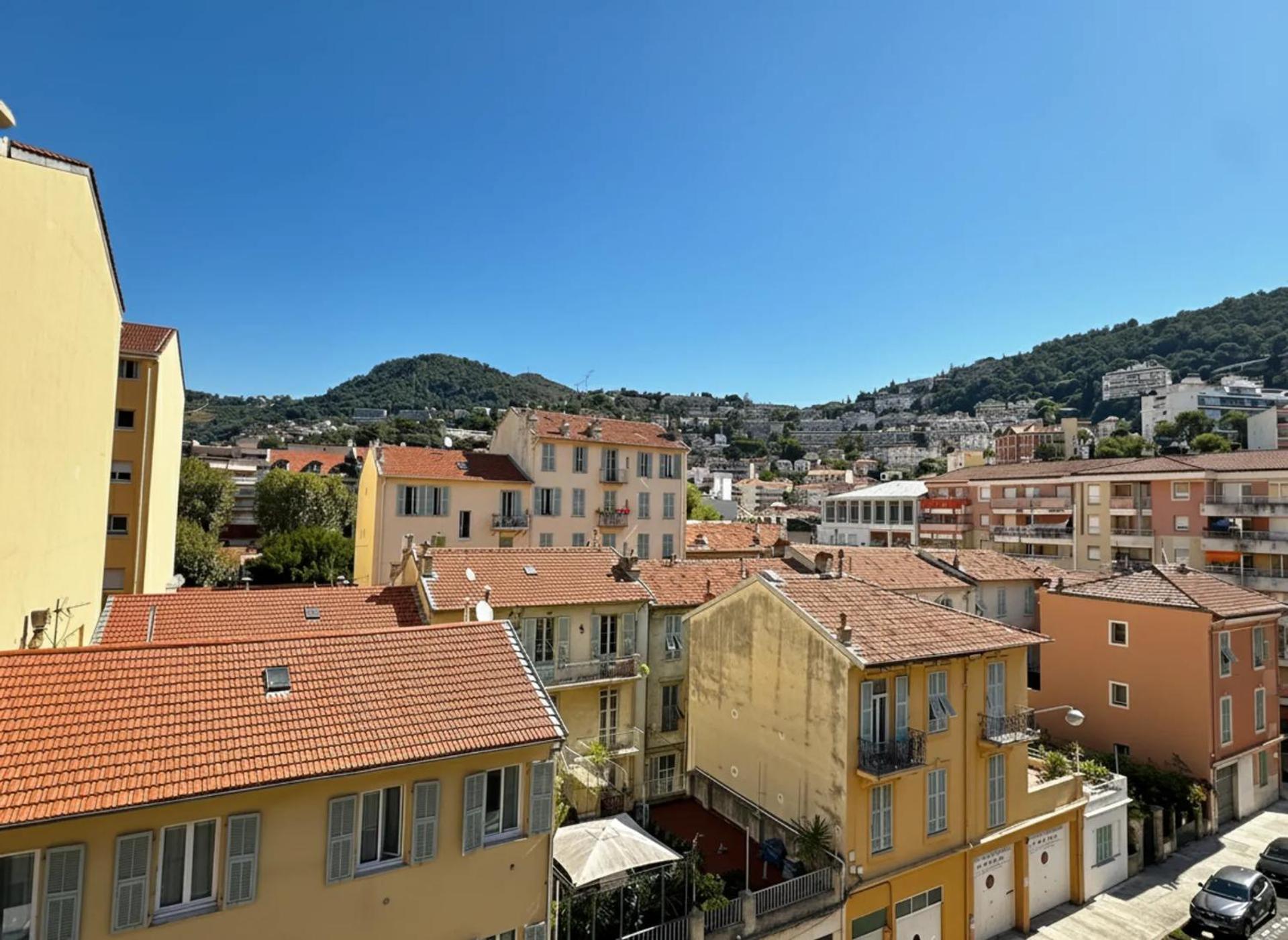 Dans Résidence étudiante Proche Du Port De