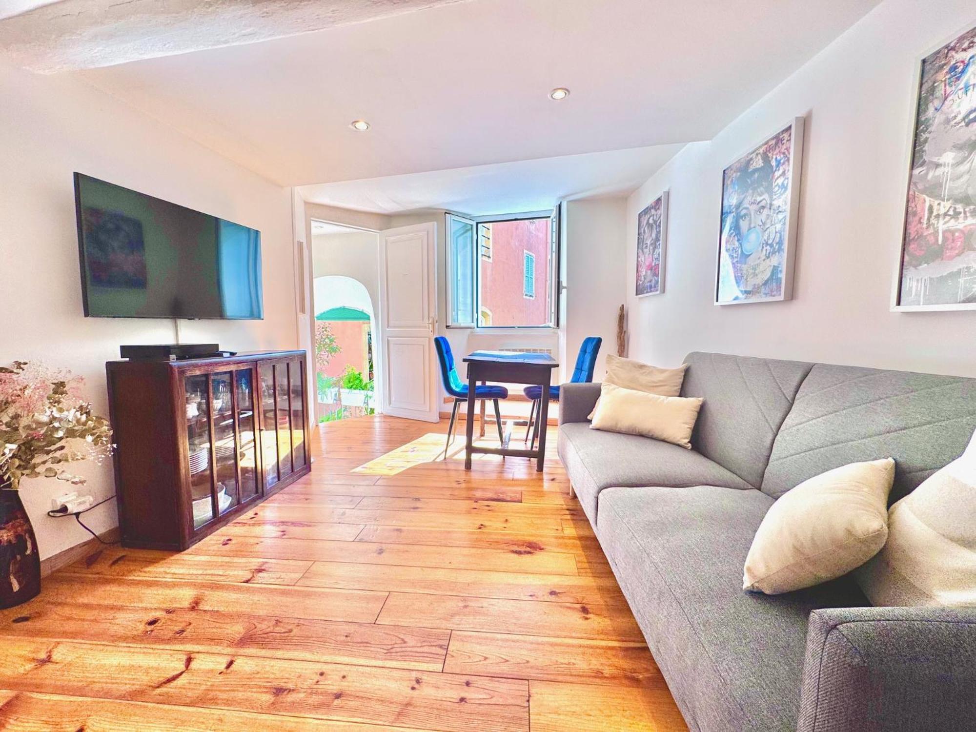 A Ot Cocon Du Senat 2 - Old Town Promenade Des Ang Apartment *