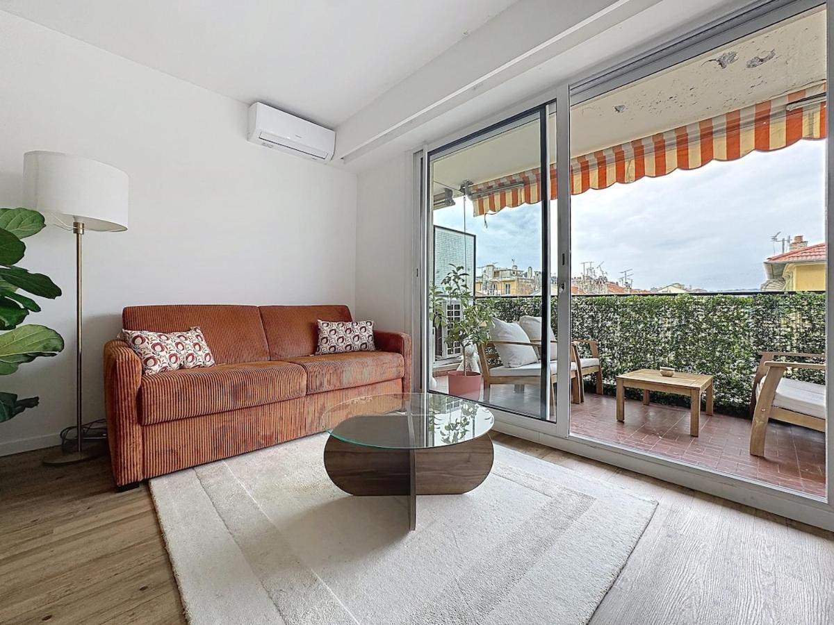 Exceptional Vieux-port Terrace View *