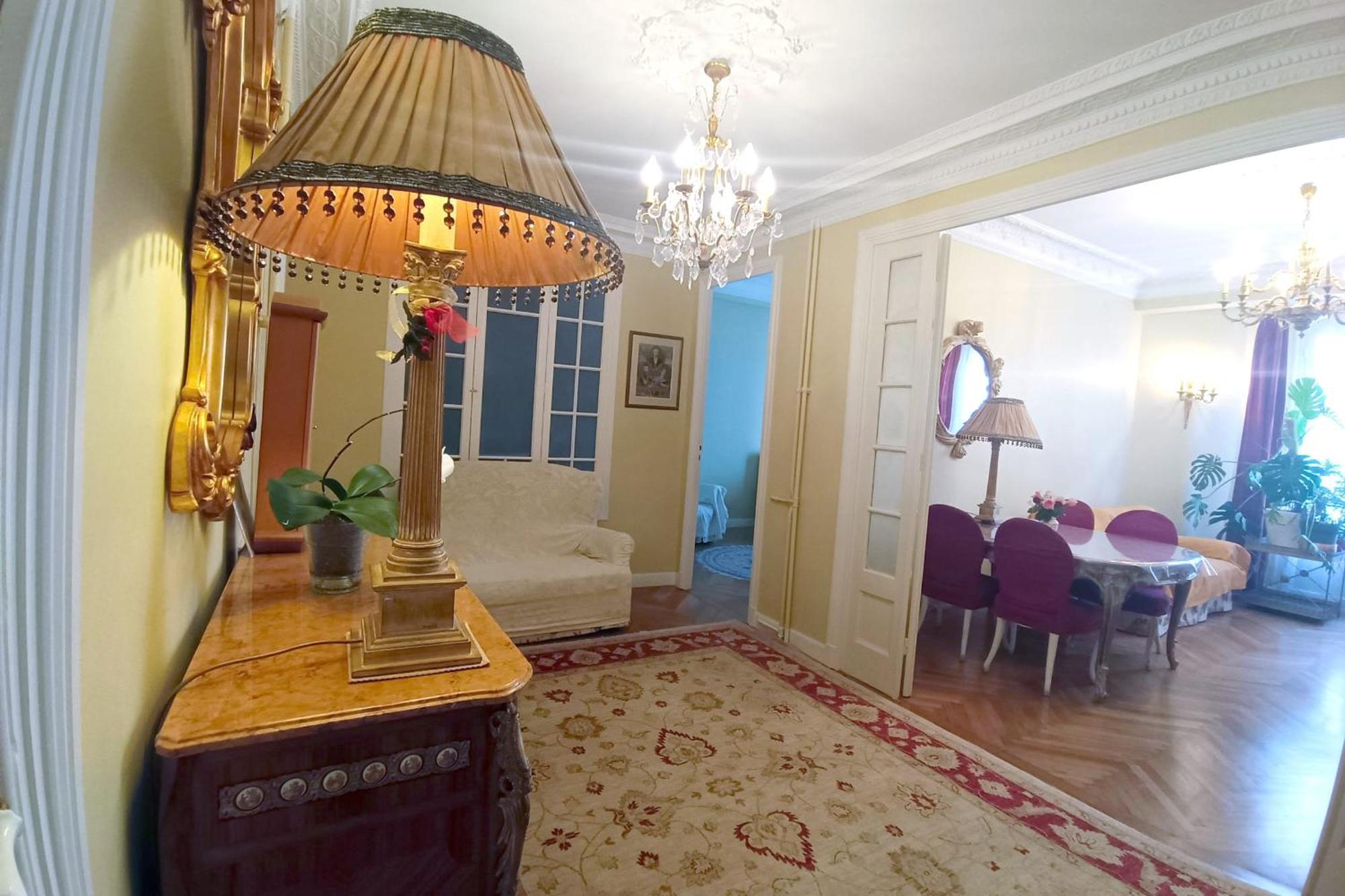 Large Bright In The Heart Of * Nice