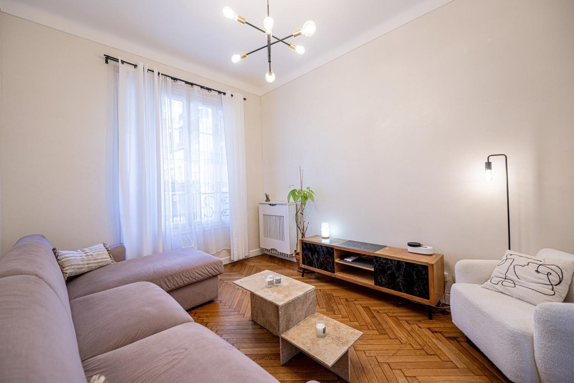 Appartement Grand 2p 52m2 Centre Nice-gare 3min-clim-6 Pers-plage 8min