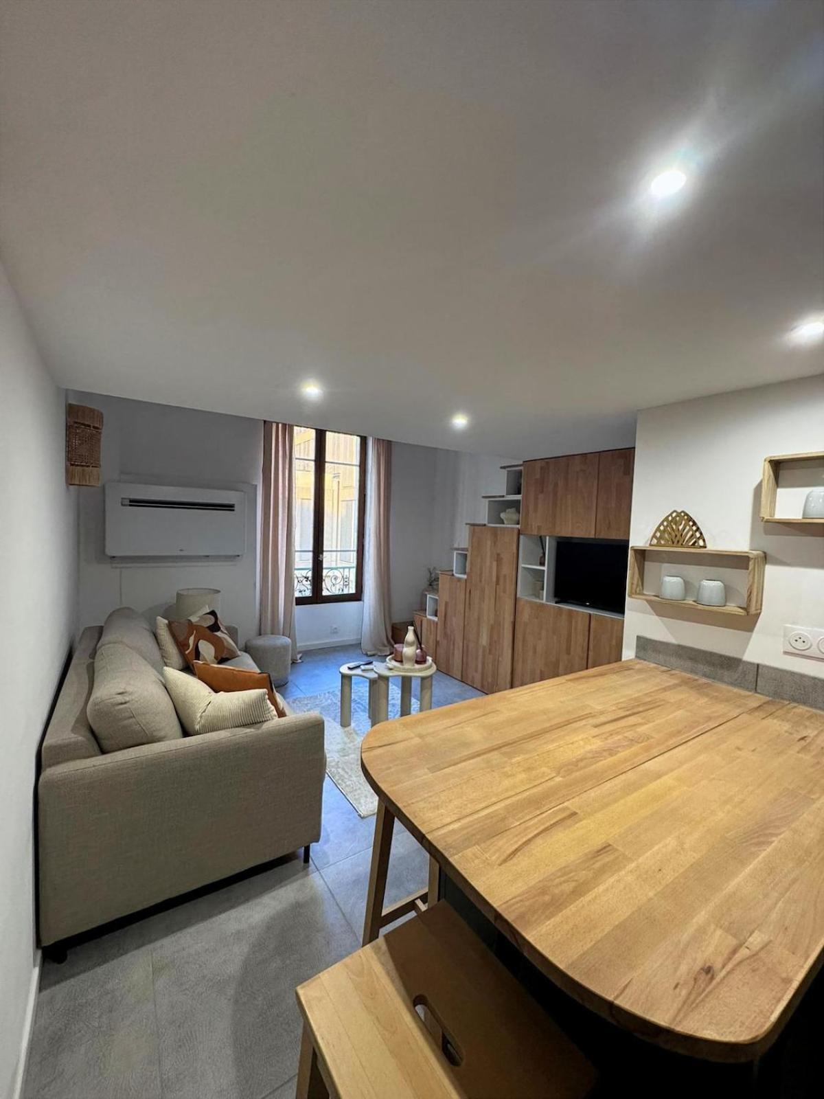 Delille Loft - Cozy Mezzanine - Air Conditioning - Downtown Apartment *