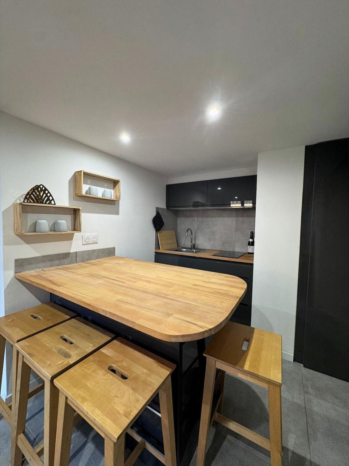 Delille Loft - Cozy Mezzanine - Air Conditioning - Downtown *