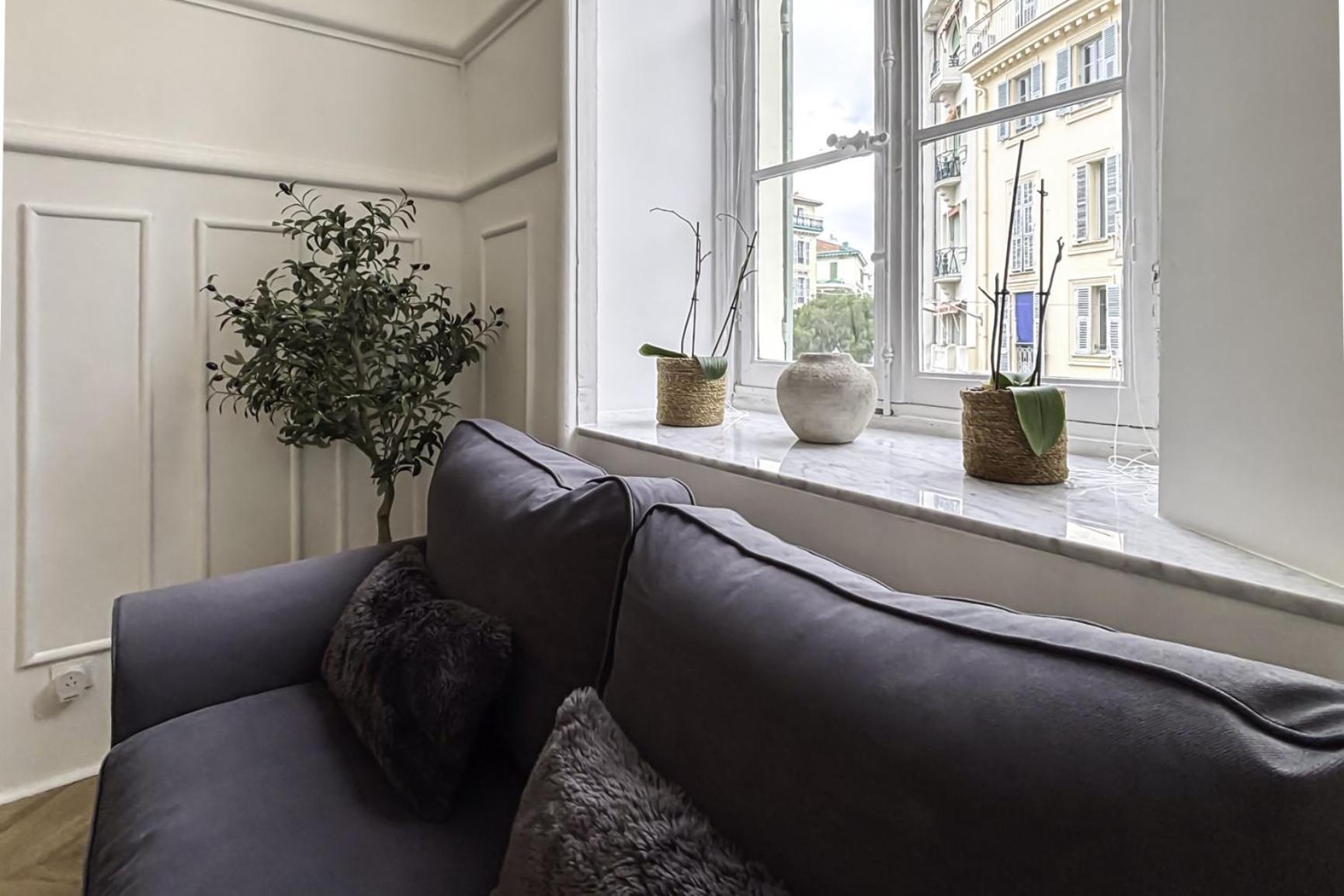 Apartment #59 Staywiz Us - Duplex Massena 1 Bdr Ac - 5 Mins Walk To Sea