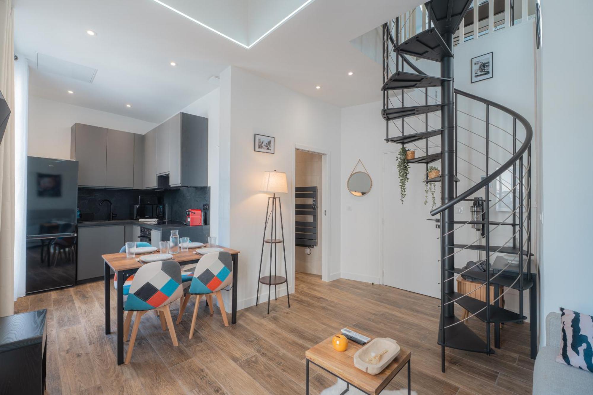Beautiful 2-room In Port De Appartement Nice