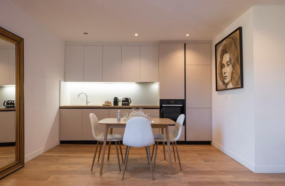 Beautiful Apartment, Port De Nice,place Du Pin 45 M2 Appartement *
