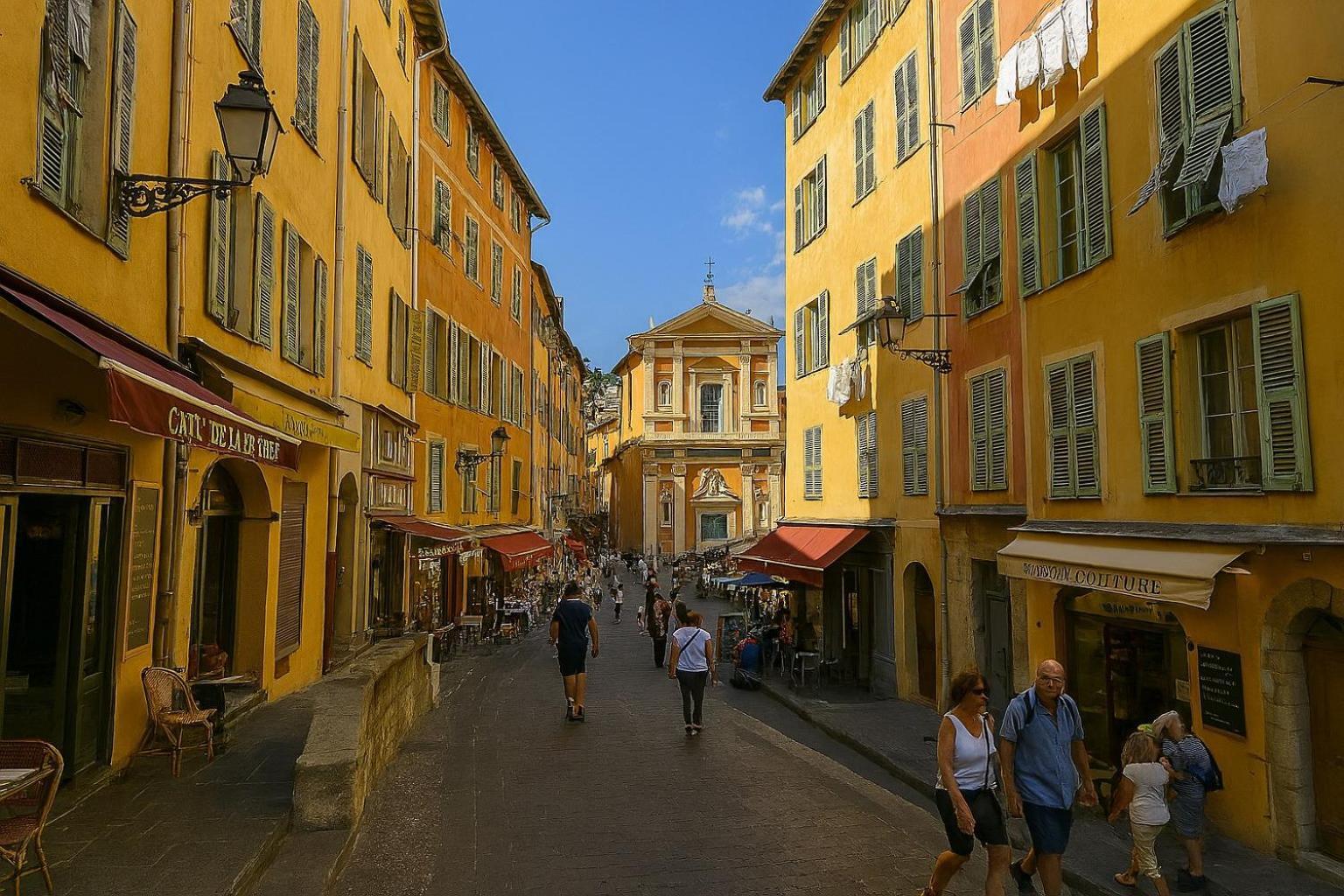 Kipling Apartment Nice