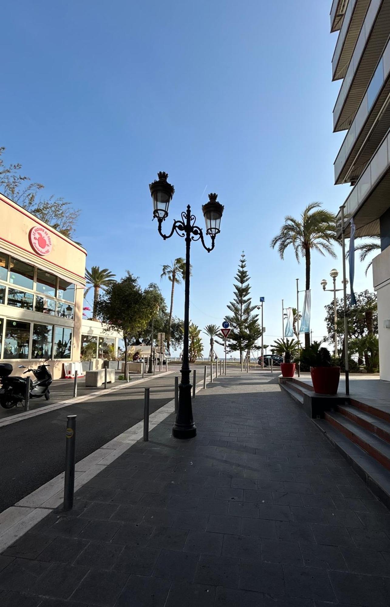 Beachside Chic - Carré D'or - Appartement