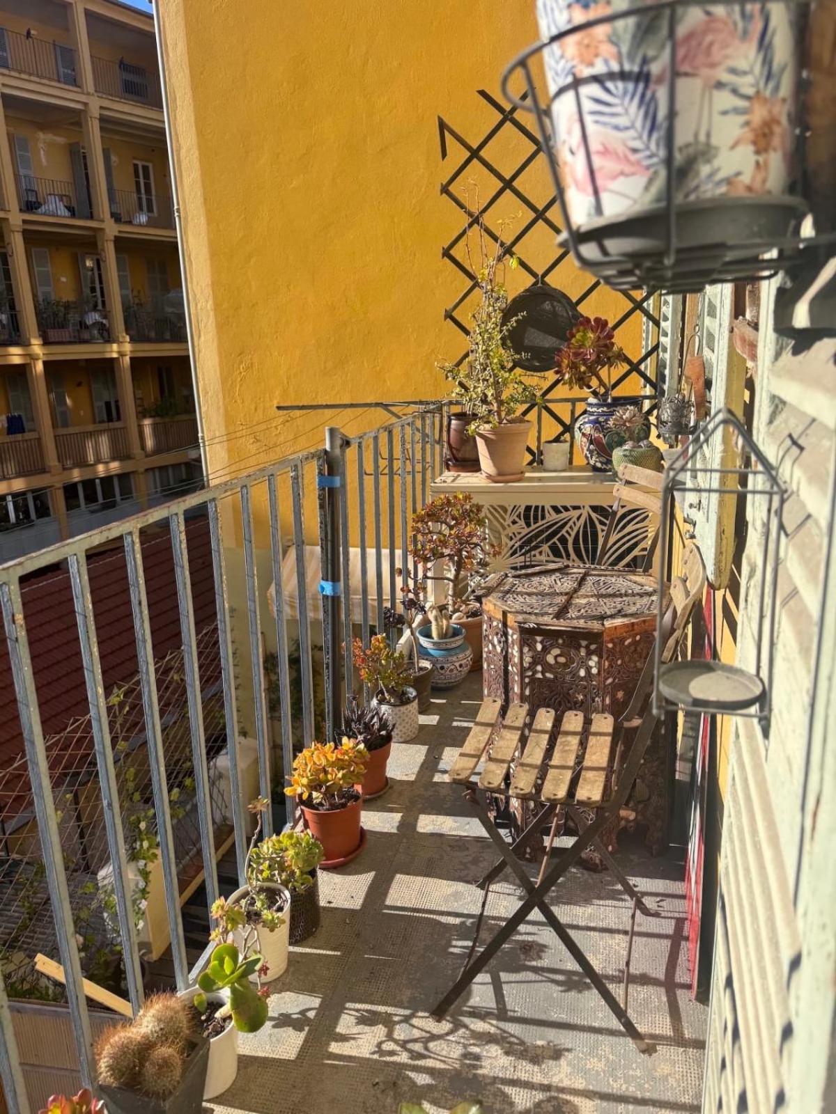 Apartment Bright & Balcony - Old & Sea Nice