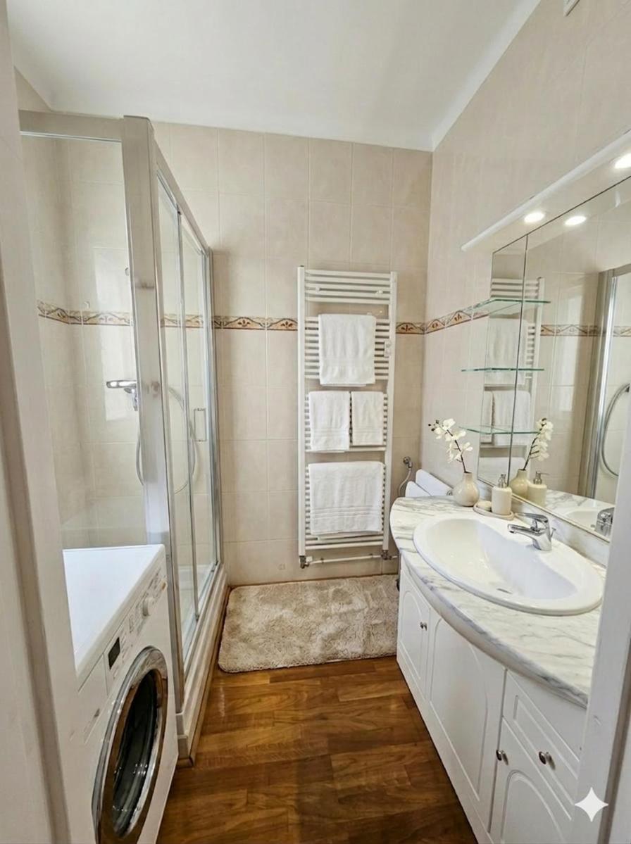 Apartment Bulle De Reve A Deux Pas Du Port Nice