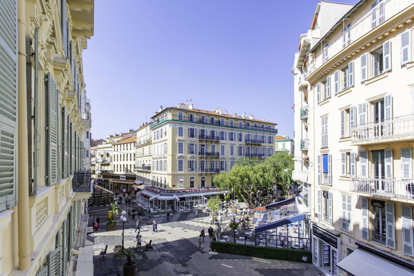 Apartment #59 Staywiz Us - Duplex Massena 1 Bdr Ac - 5 Mins Walk To Sea