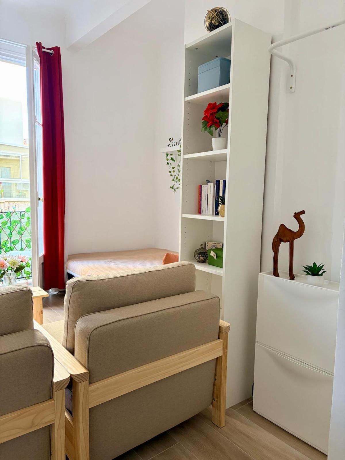 Apartment Avec Balcon - Centre-ville & A 2 Min