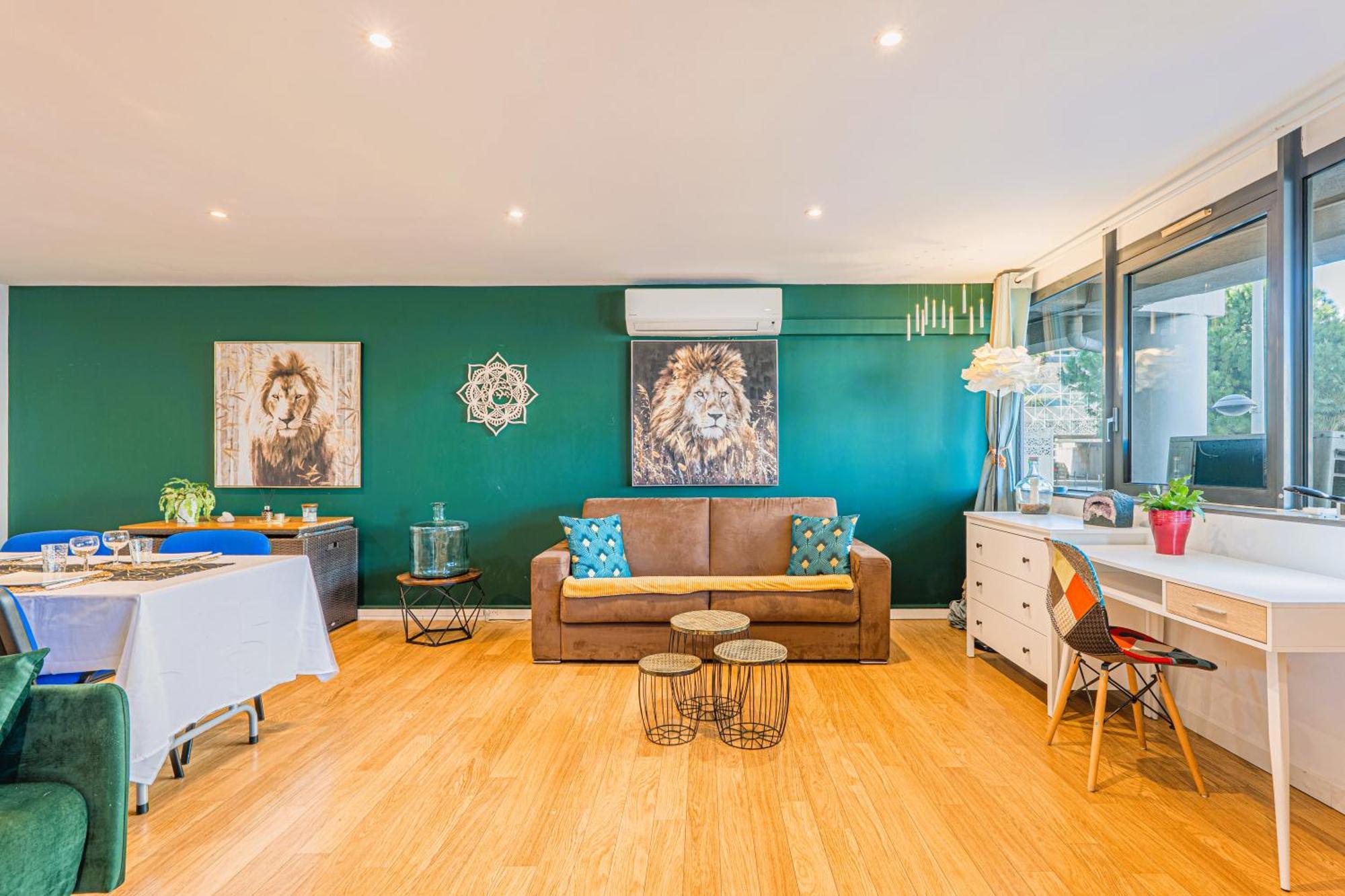 Loft - Tram - Promenade Des - Airport