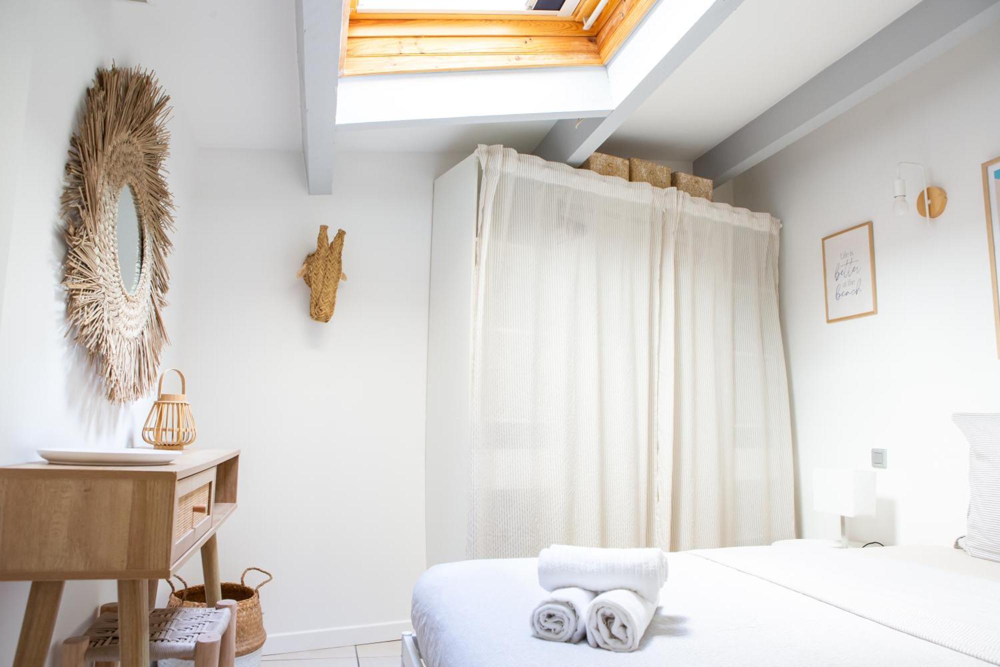 Duplex Carre D'or Au Calme Sur Cour 100m De La * Nice