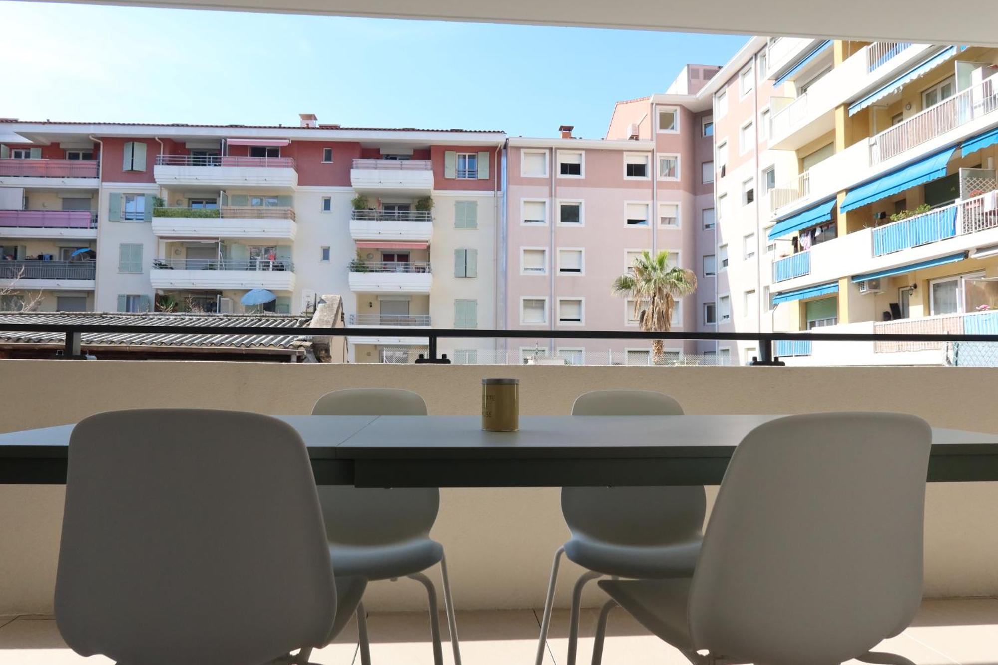 Time - Chic With Sunny Terrace, Port * Nice