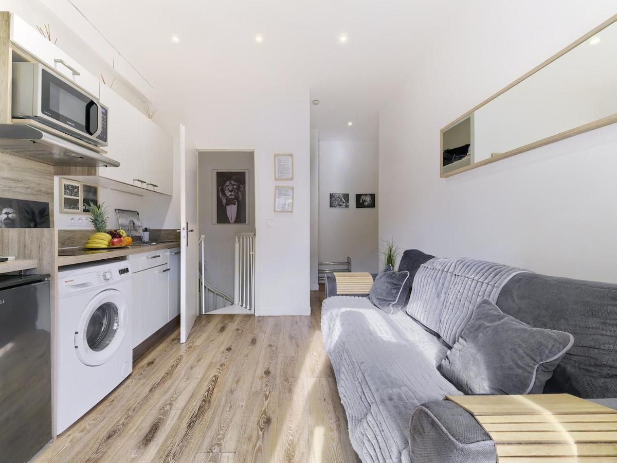 Promenade Des Anglais-2 Mins Walk To Beach- Charming Duplex -air Conditioning Wi-fi *