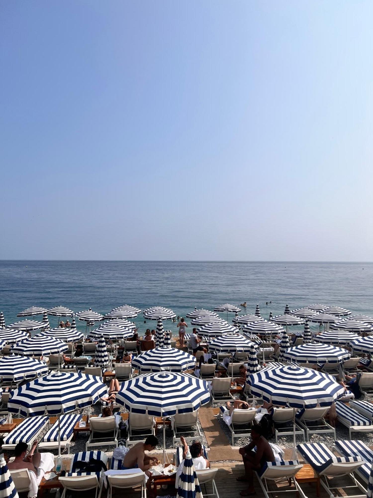 Palais Catherina 3 Pieces Et Commerces Rivoli Apartment *