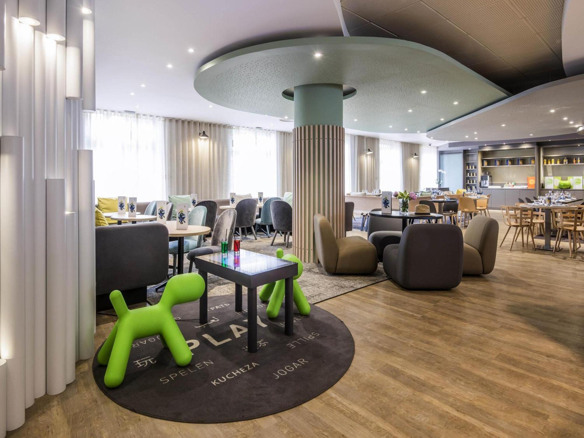 Novotel Centre Vieux 4*