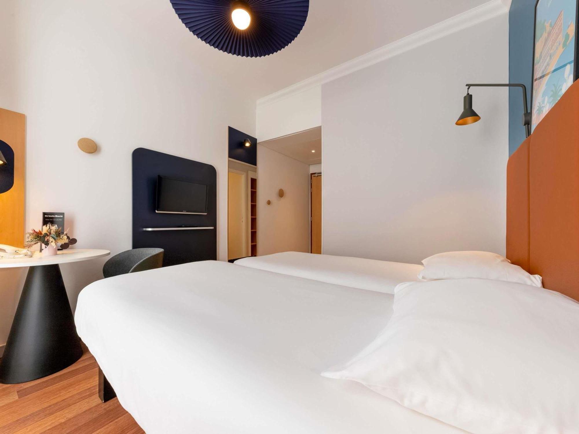 Hotel Ibis Centre Notre Dame 3*