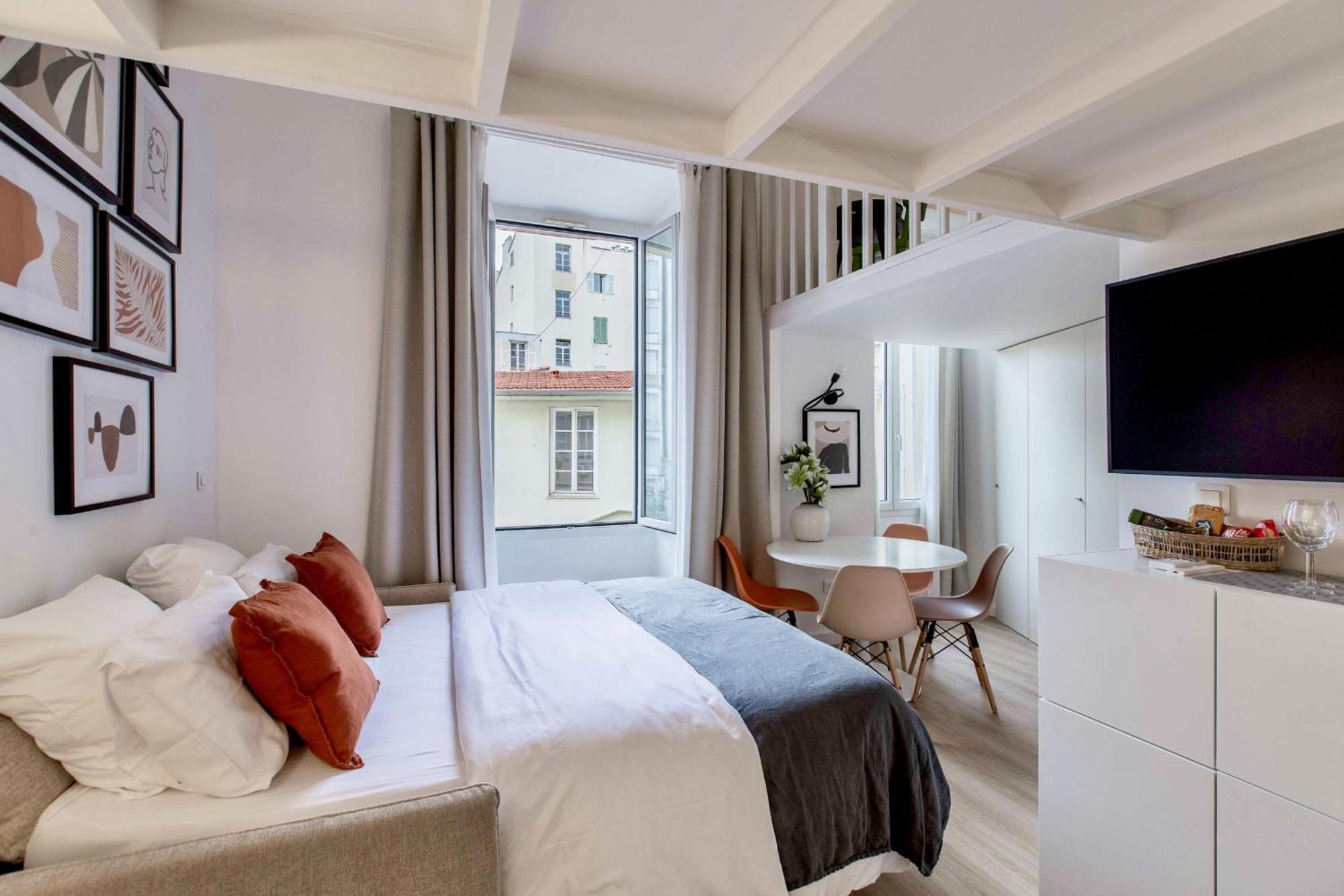 Apartment Suede Promenade Duplex At 1 Min From The Sea 2 Bathrooms Nice