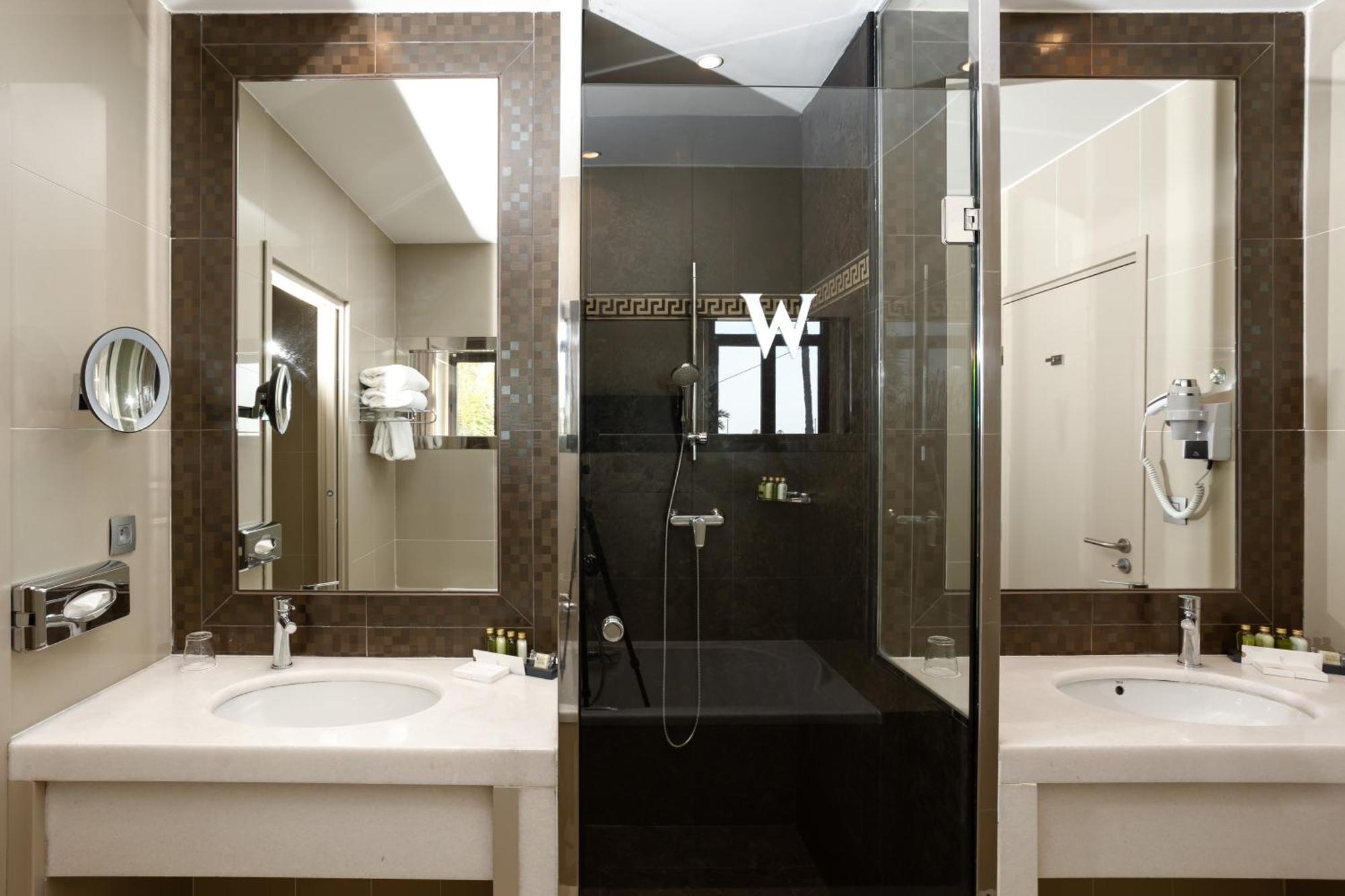Westminster & 4* Nice
