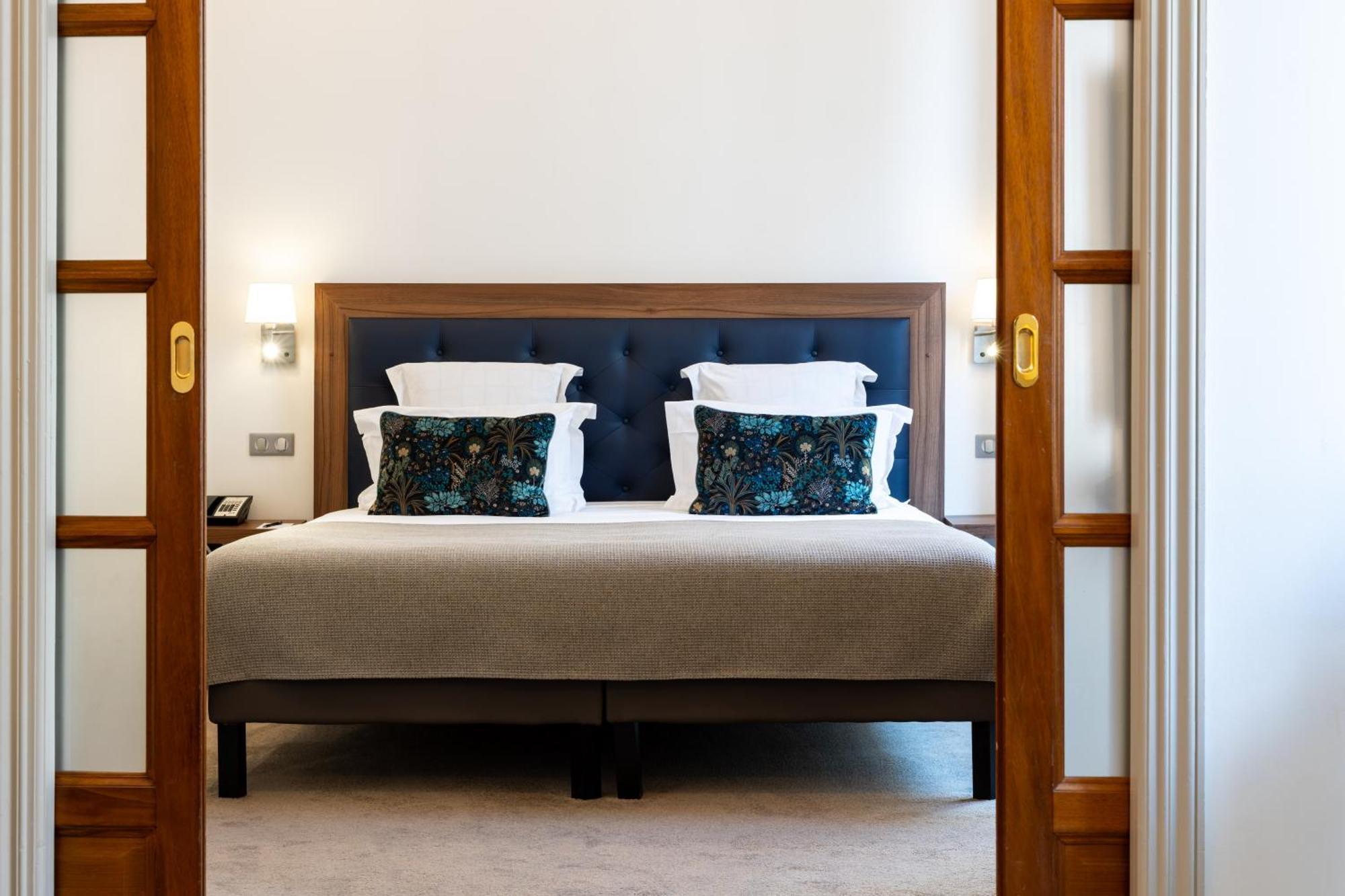 Hotel Westminster & 4*