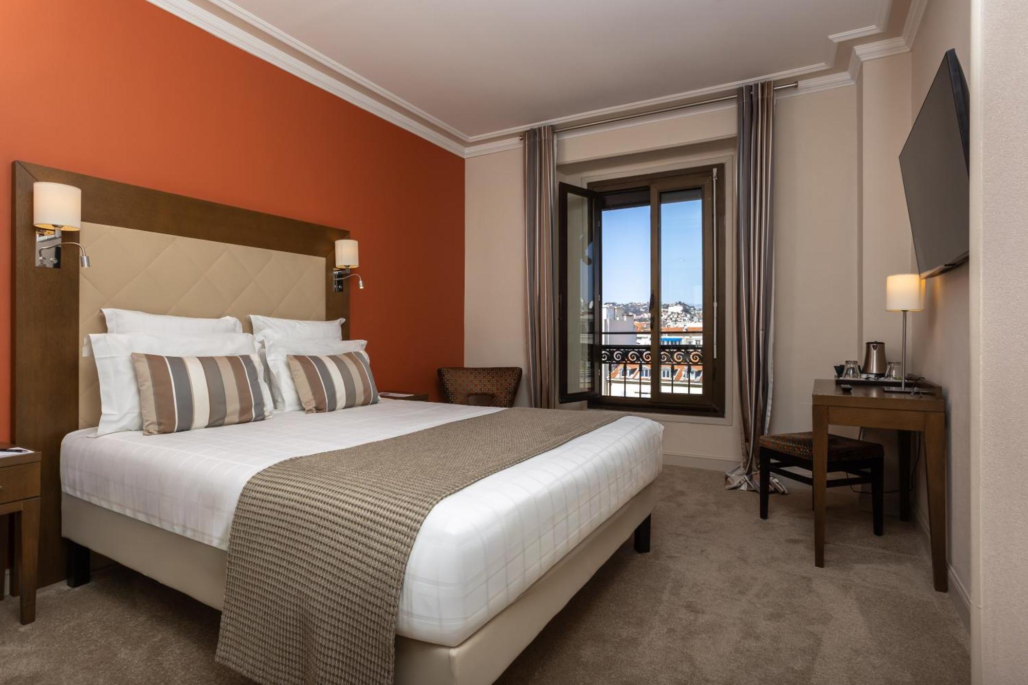 Westminster & Hotel 4*