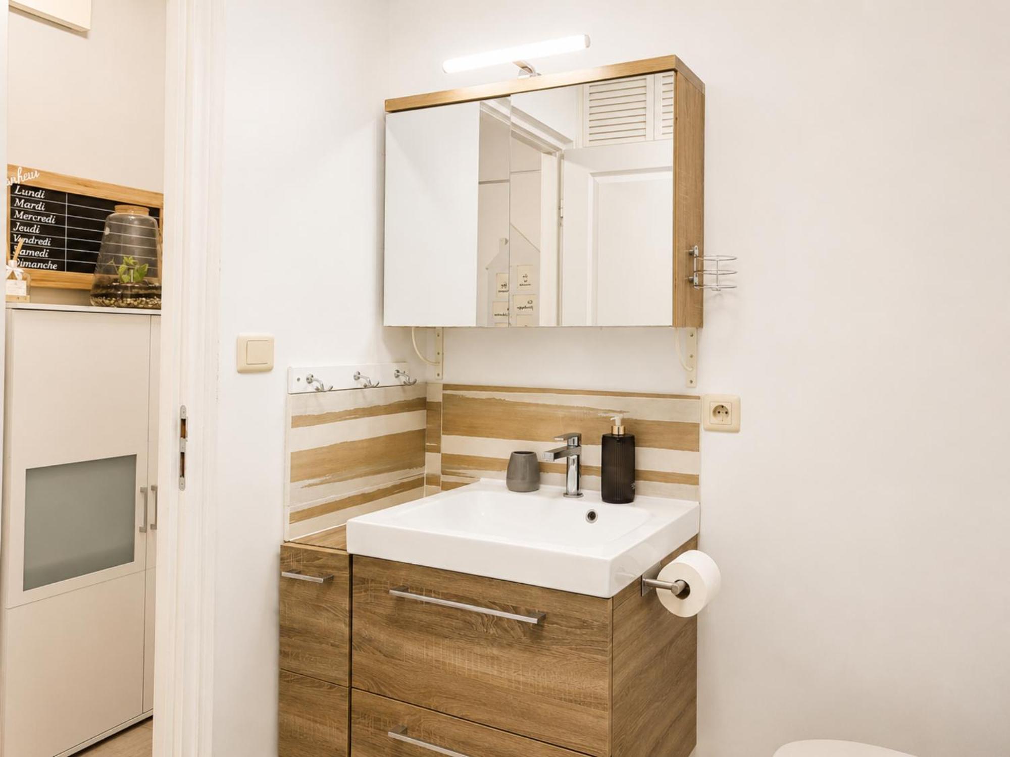 Cozy Studio, 2-min Walk To And Promenade Appartement