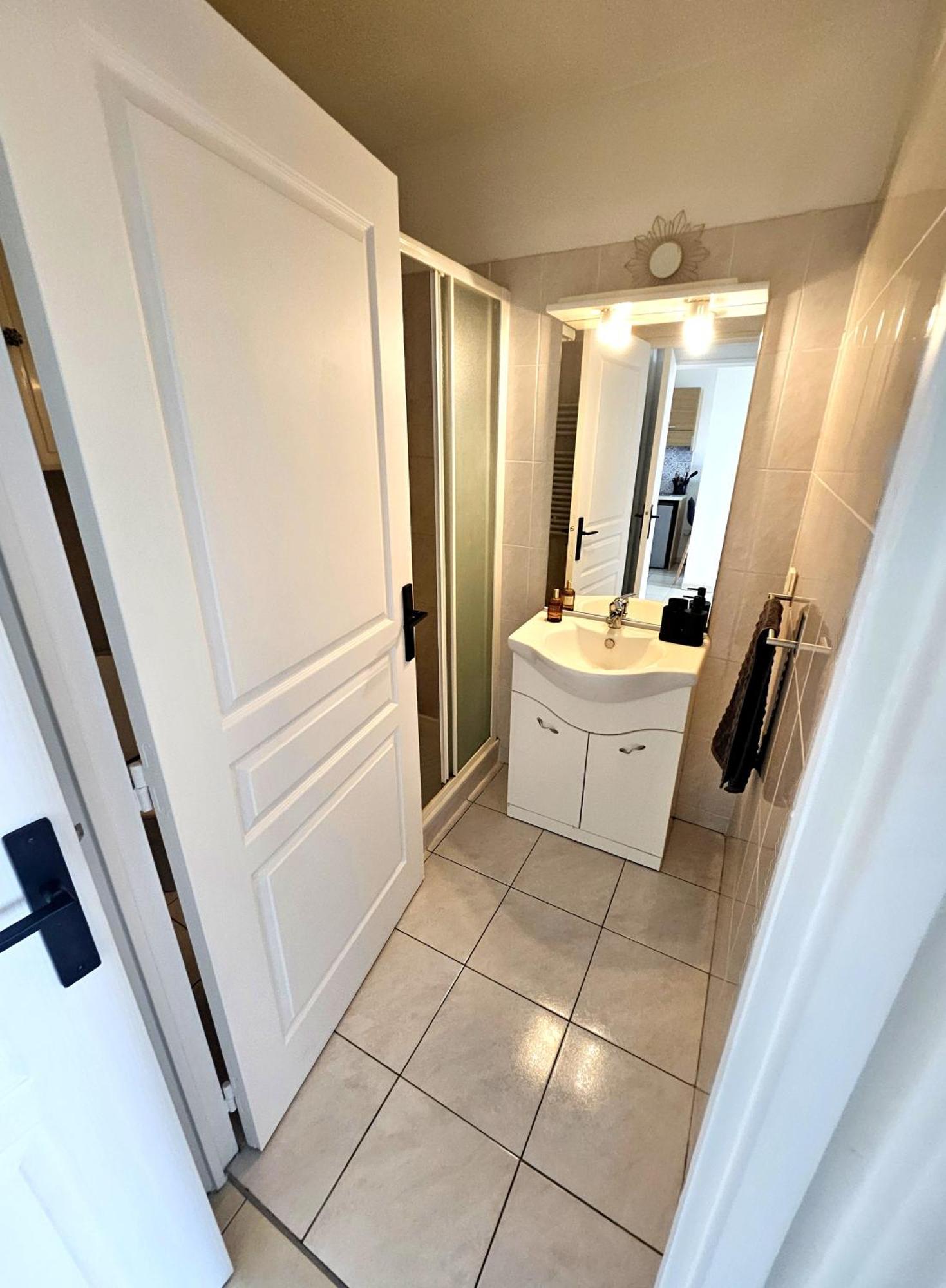 Appartement Cosy T2 1-min Walk To Promenade Des & Beach, Sea View Nice
