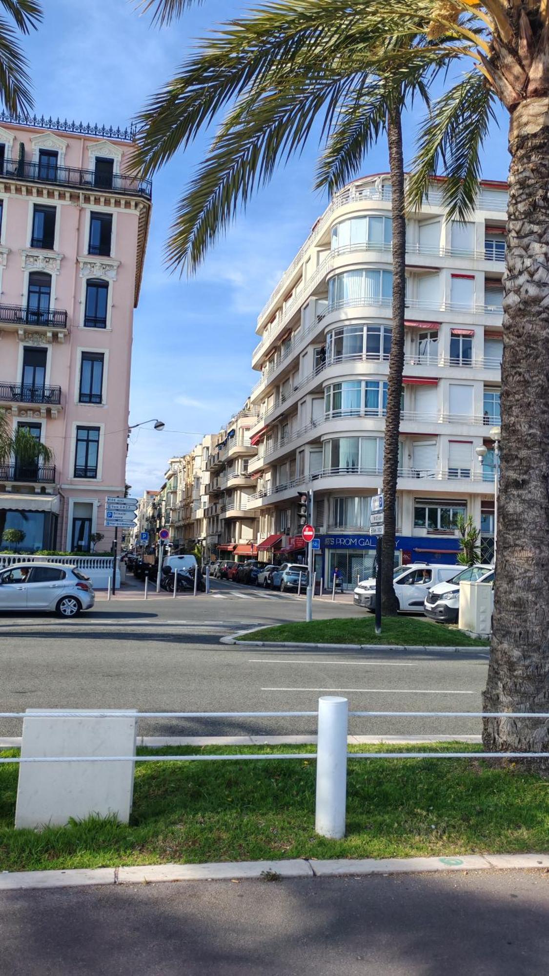 Waterfront * Nice