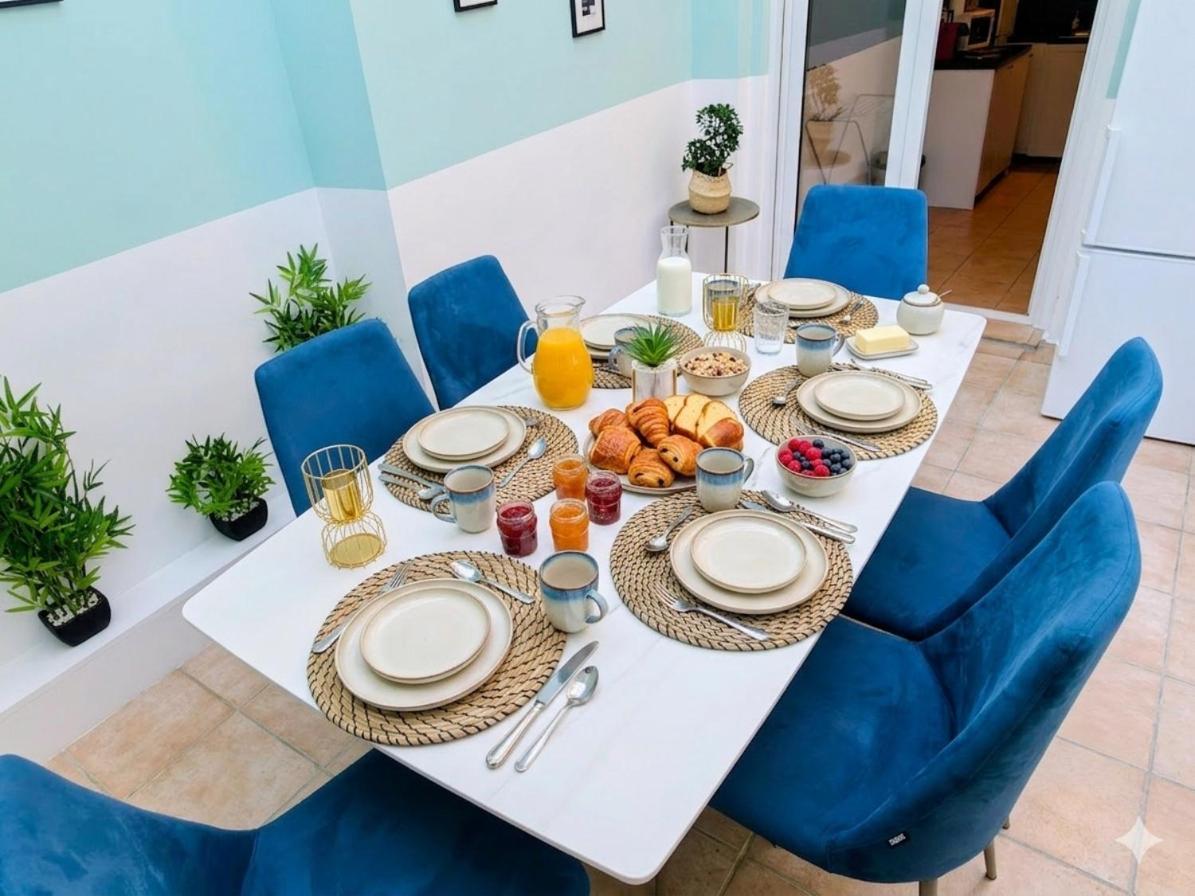 Spacious New Near Promenade Up To 6 With Ac * Nice