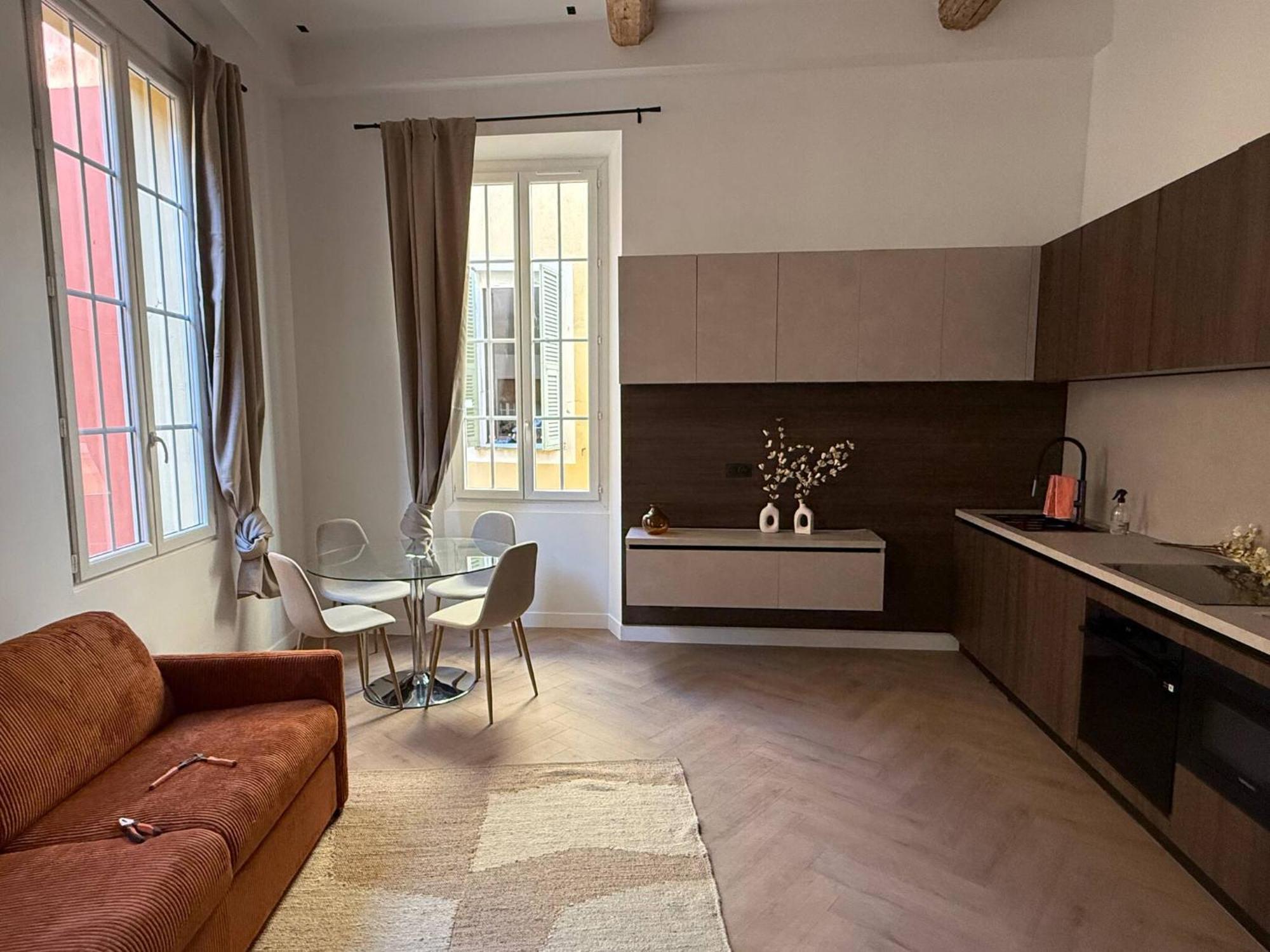 Charme Et Modernite Au Coeur Du Vieux Apartment *