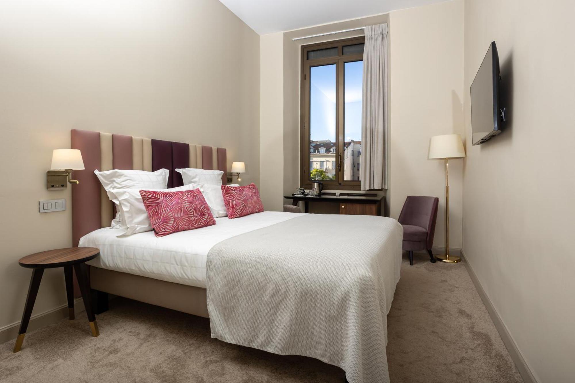 Westminster & 4*
