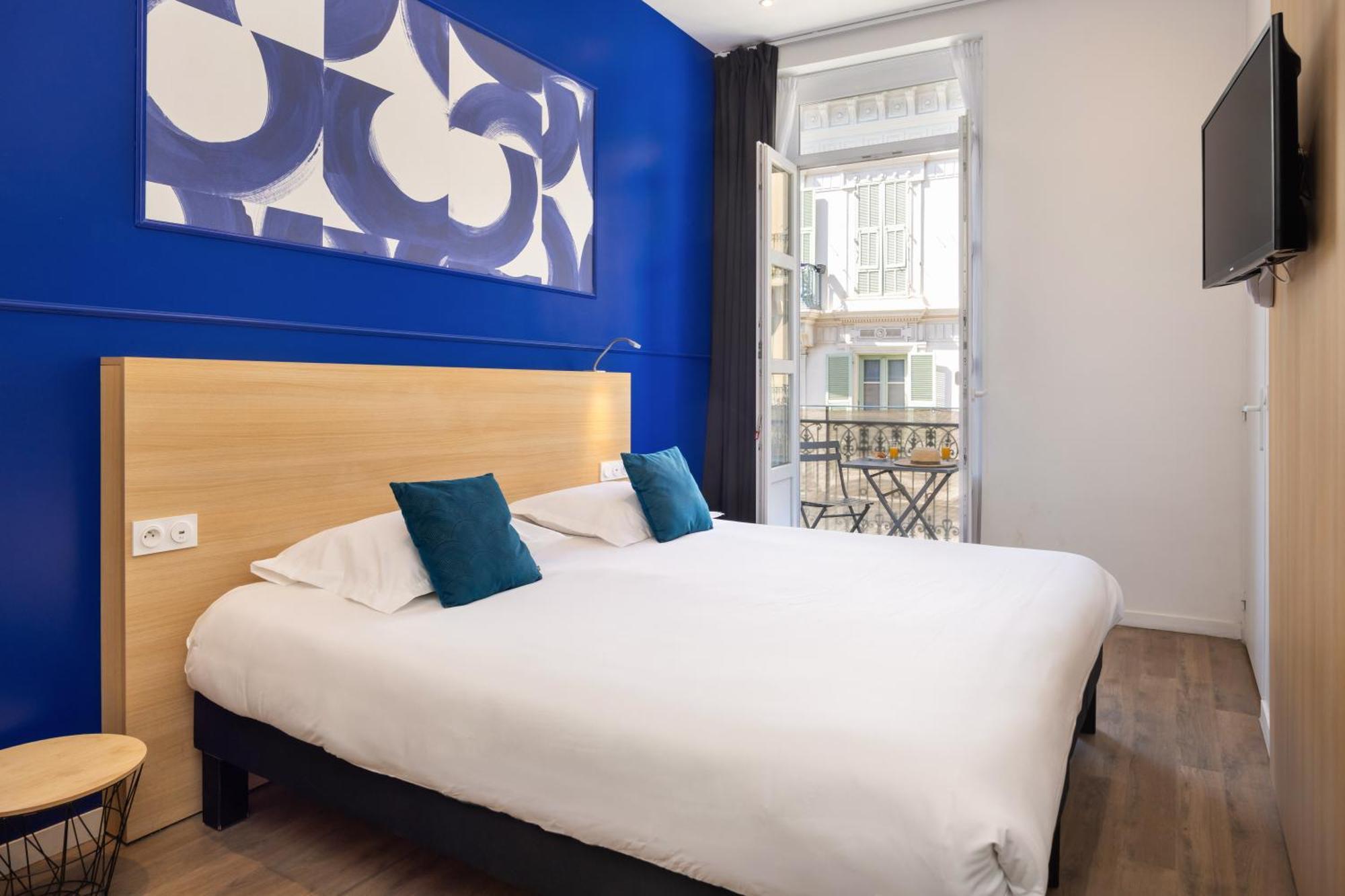 Byakko Hotel 3*
