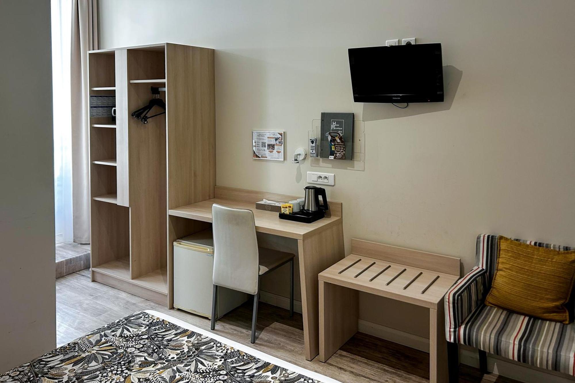 Hotel Helvétique 3*