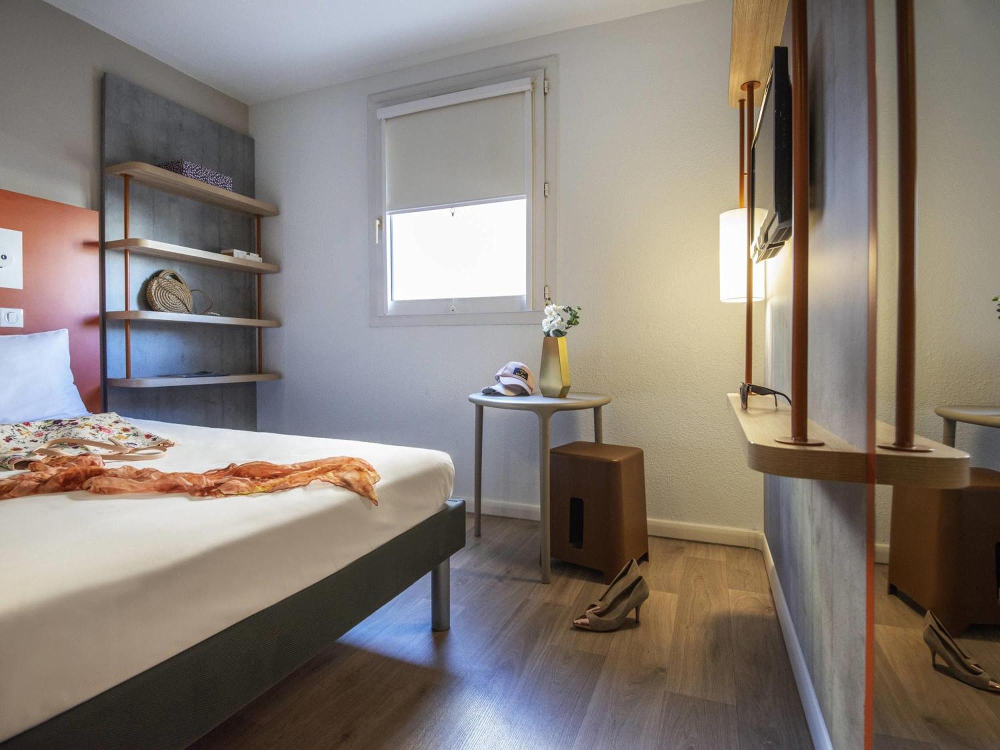 Ibis Budget Californie Lenval Hotel 2*