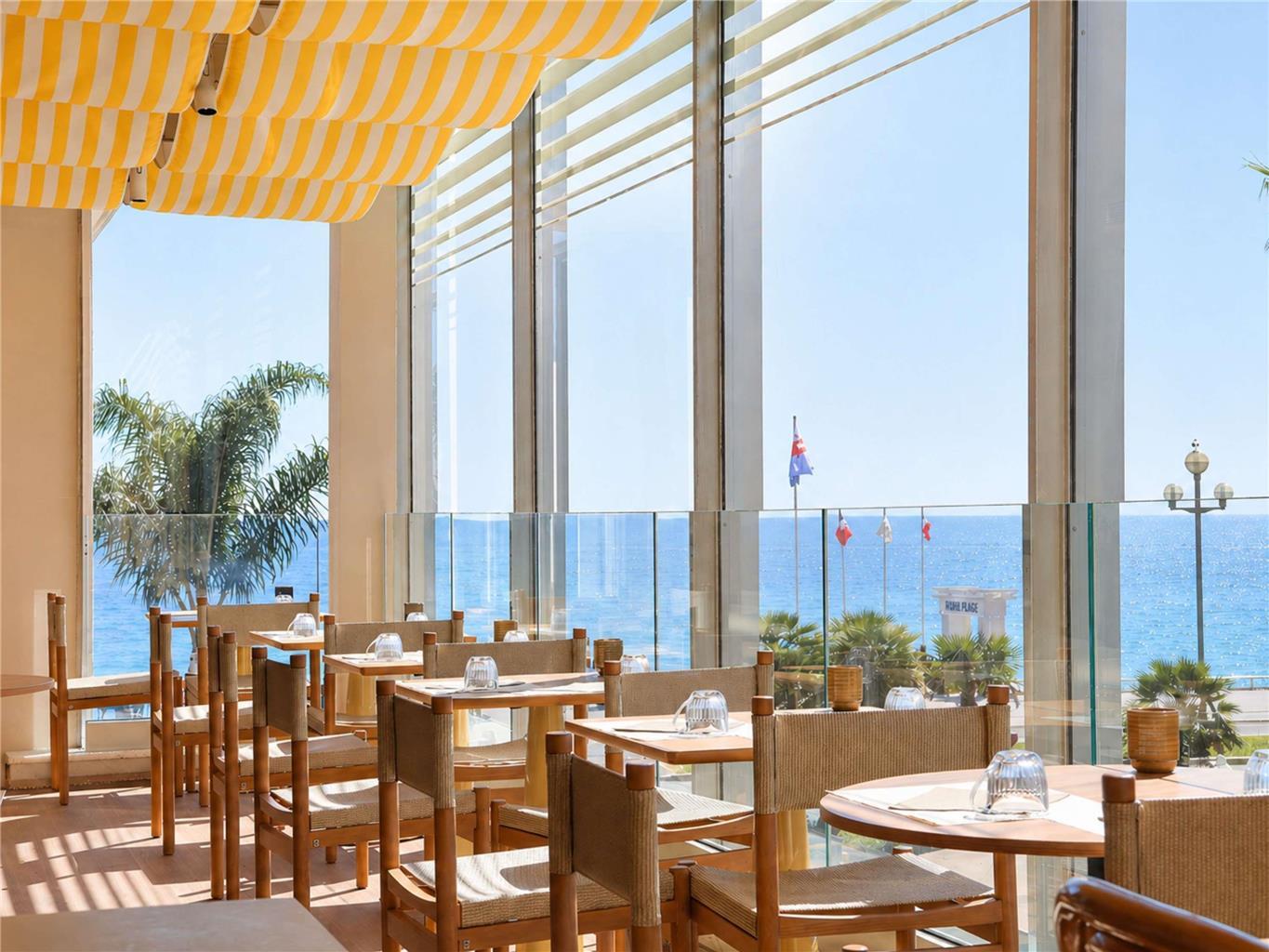 Mercure Promenade Des Hotel 4*