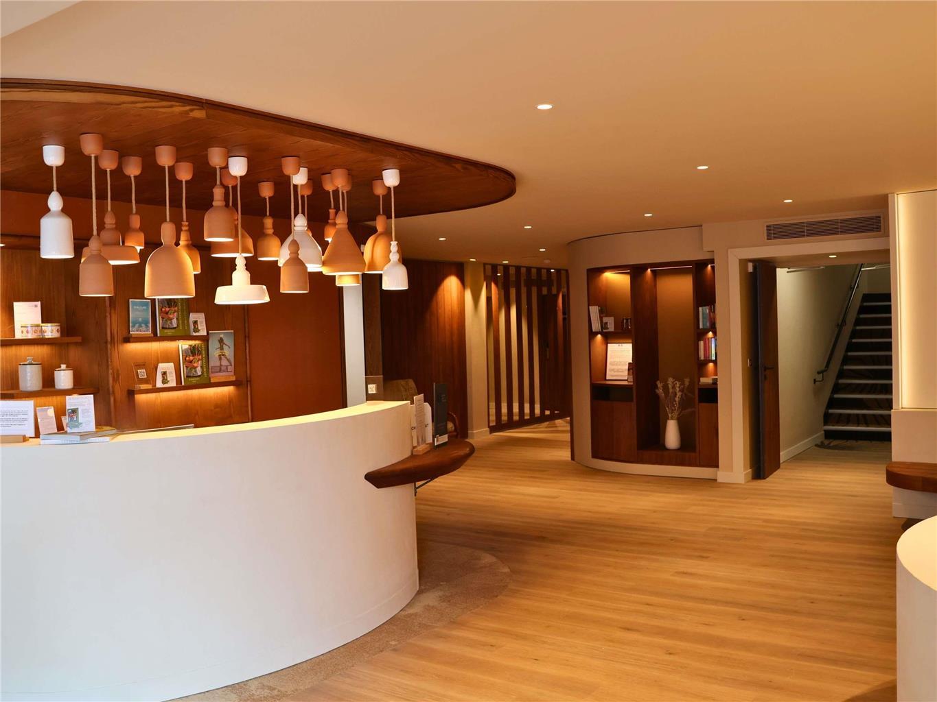 Hotel Mercure Promenade Des 4*