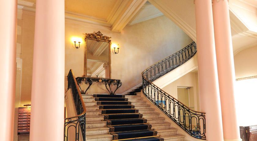 Le Royal Res. Negresco Five Stars House * Nice