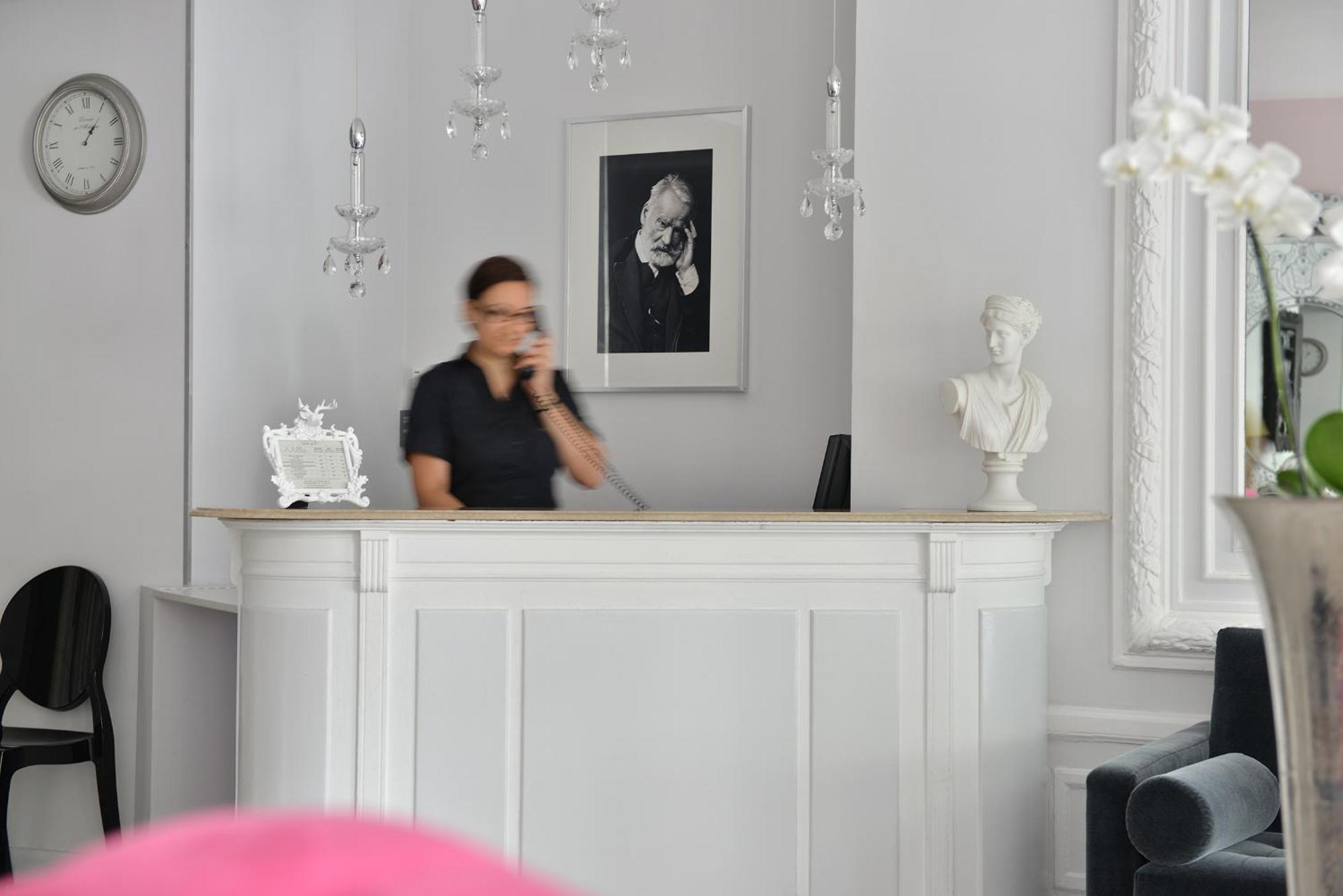 La Victor Hugo Hotel 3*