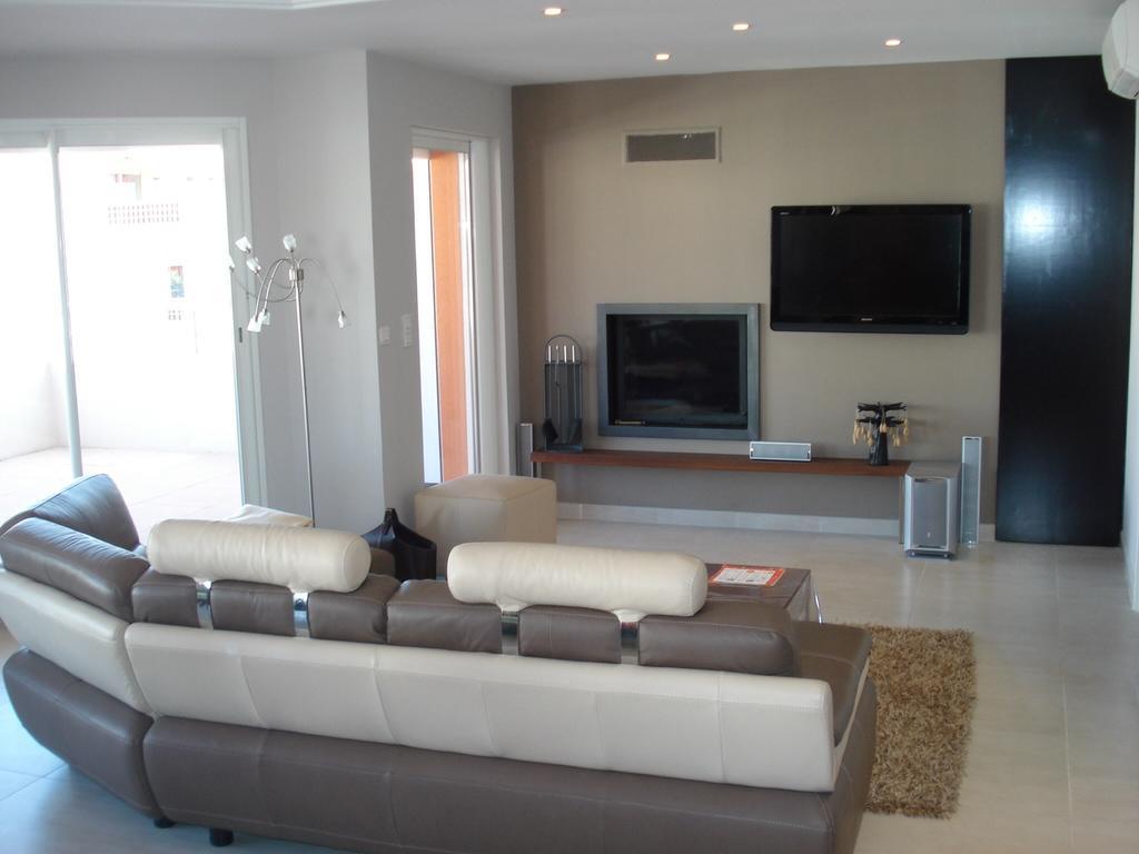 Garibaldi Apartment *