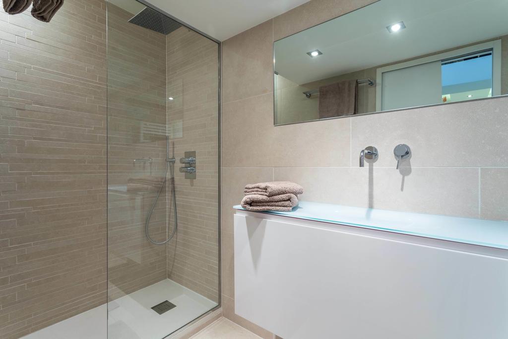 Alexandre Mari - 2 Chambres - Vieux Apartment *