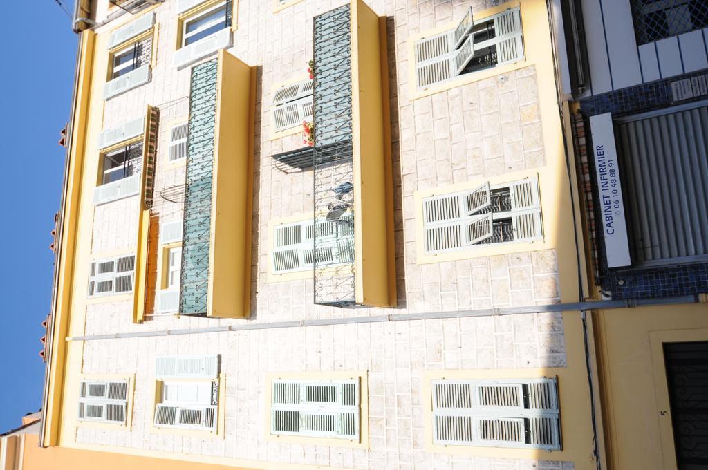 Dernier Etage Boyer Apartment