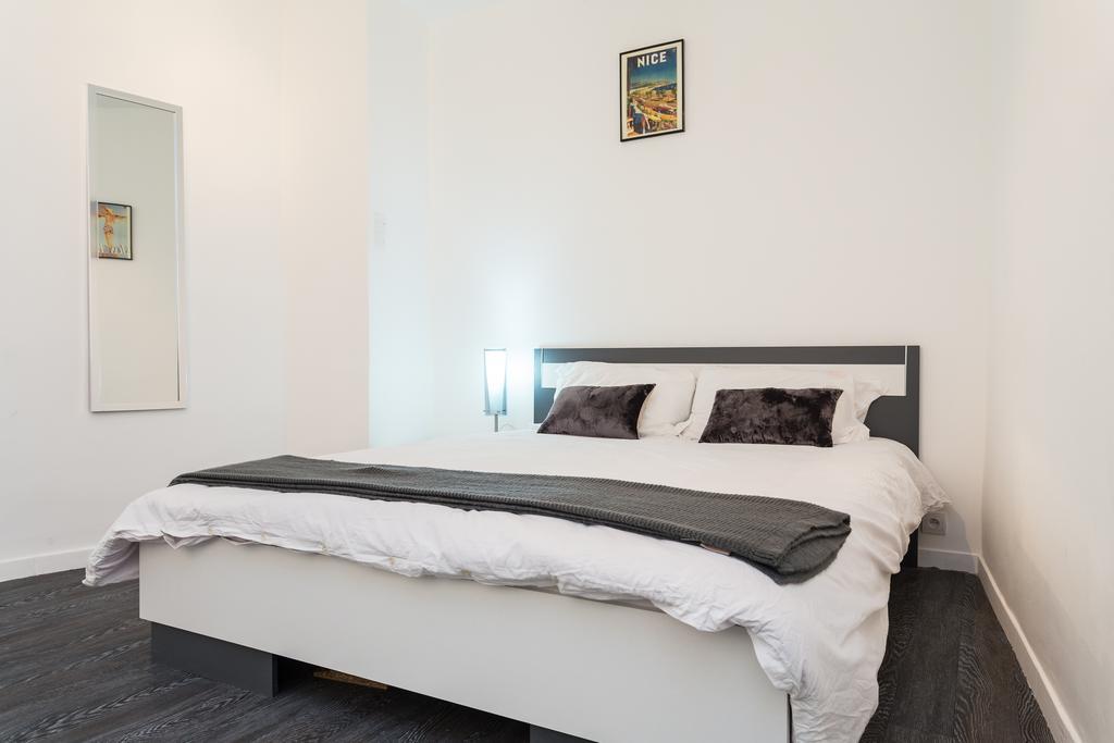 Senat Apartment