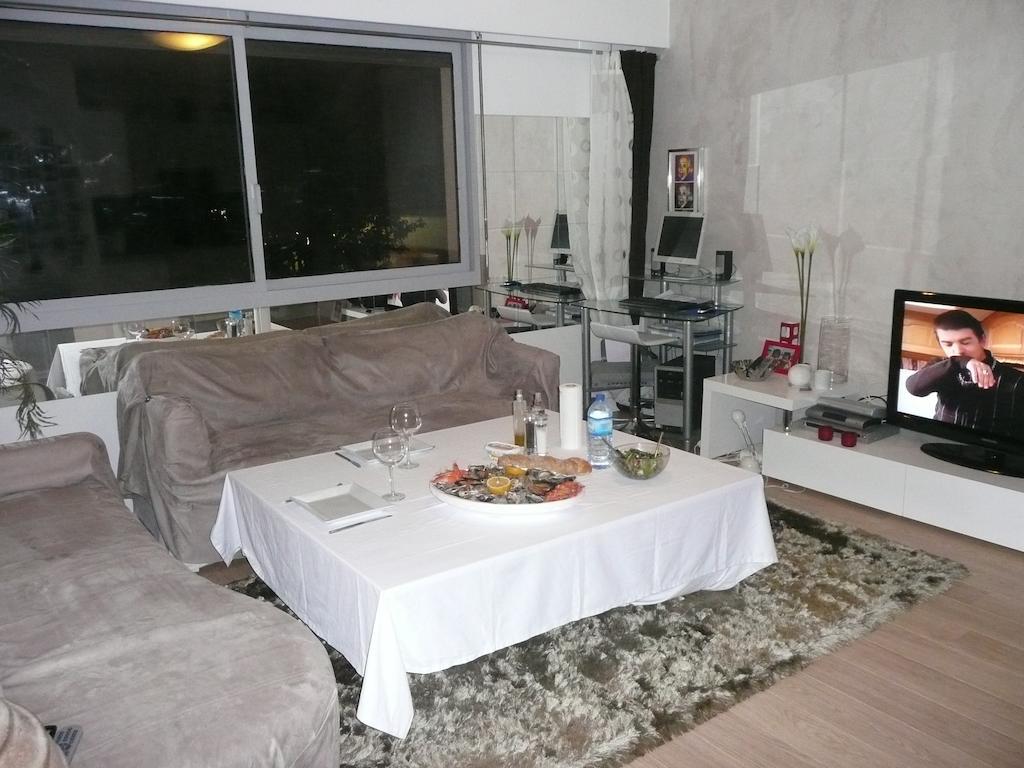 Standing A 50m De La Mer * Nice